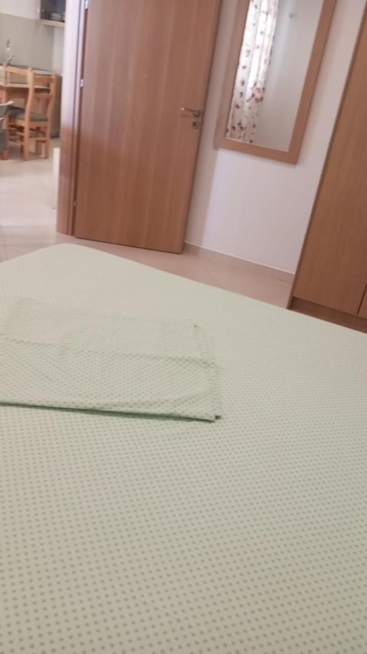 סרנדה Primavera Apartments מראה חיצוני תמונה